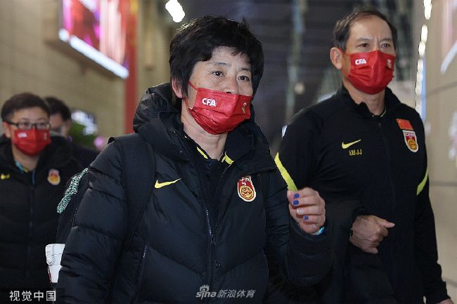成人久久精品一区二区三区